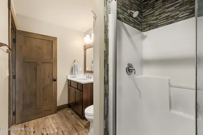Property 26-7905 - Photo 43
