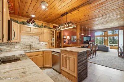 Property 26-8018 - Photo 11
