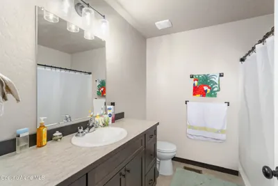 Property 26-10377 - Photo 16