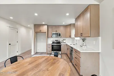 Property 26-9716 - Photo 12