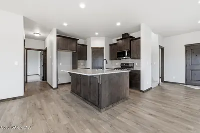 Property 26-9250 - Photo 10