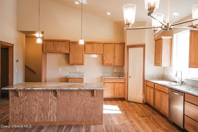 Property 26-7933 - Photo 9