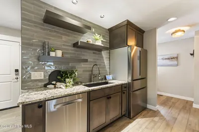 Property 26-10488 - Photo 14