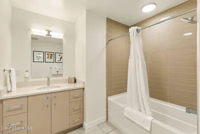 Property 26-10424 - Photo 33