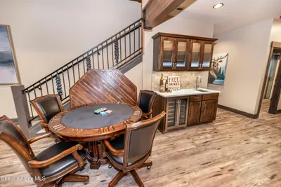 Property 26-985 - Photo 6