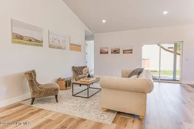 Property 26-10603 - Photo 5