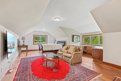 Property 26-10608 - Photo 13