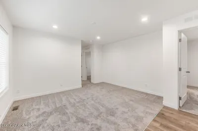 Property 26-9112 - Photo 10