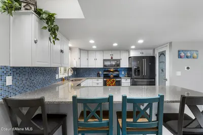 Property 26-10278 - Photo 14