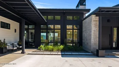 Property 26-8782 - Photo 64