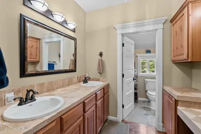 Property 26-7565 - Photo 25