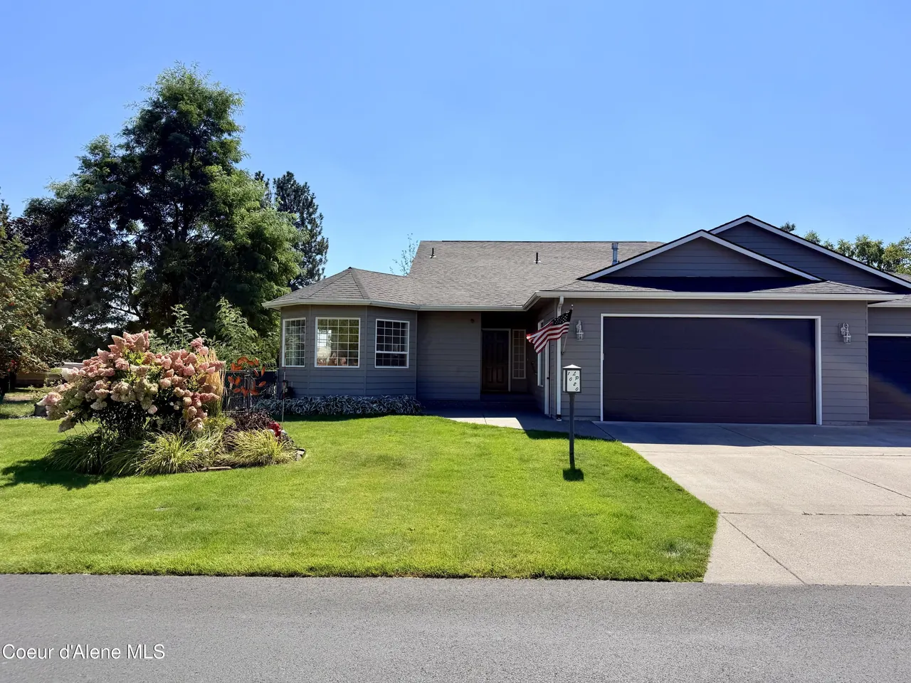 Property 26-8737 - Photo 1