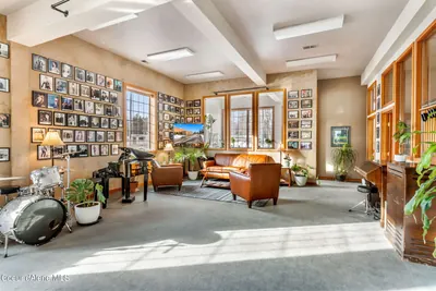 Property 23-1853 - Photo 11