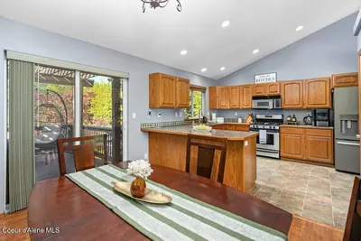 Property 26-10085 - Photo 18