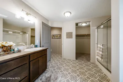 Property 25-10317 - Photo 18
