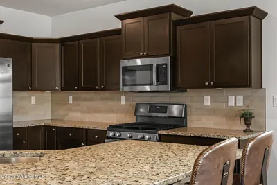 Property 26-10490 - Photo 9