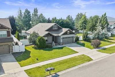 Property 26-7807 - Photo 2