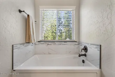 Property 26-10201 - Photo 21