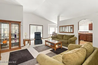 Property 26-10258 - Photo 6
