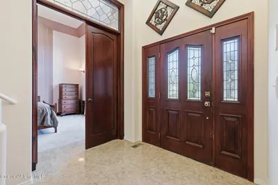 Property 26-7332 - Photo 3