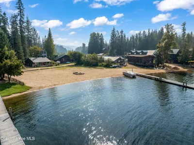 Property 25-10241 - Photo 1