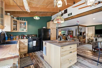 Property 26-7347 - Photo 2