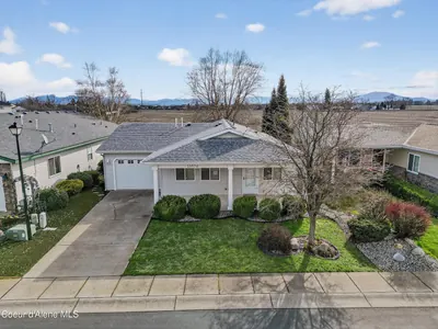 Property 26-1875 - Photo 2