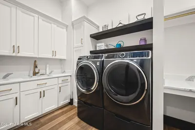 Property 26-10515 - Photo 64