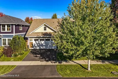 Property 26-9895 - Photo 1