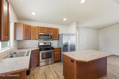 Property 26-10393 - Photo 13