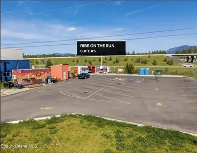 Property 26-10237 - Photo 2