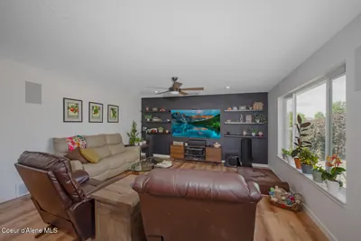 Property 26-10215 - Photo 15