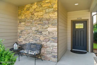 Property 26-8372 - Photo 3