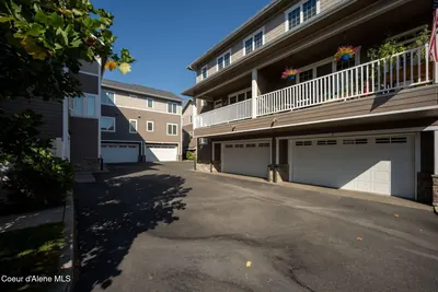 Property 26-8912 - Photo 40