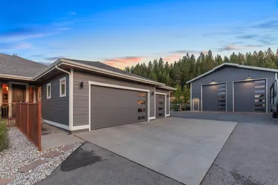 Property 26-9607 - Photo 2
