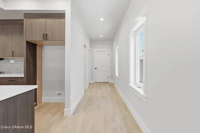 Property 25-10000 - Photo 12
