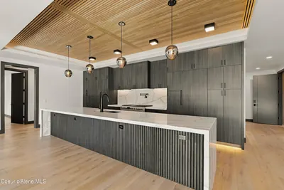 Property 26-10332 - Photo 11