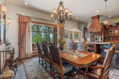 Property 24-5735 - Photo 11
