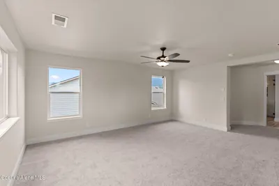 Property 26-1111 - Photo 25