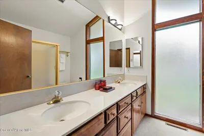 Property 26-9840 - Photo 35
