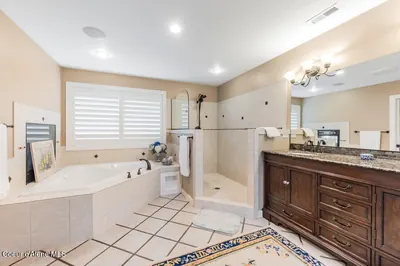 Property 26-10547 - Photo 23