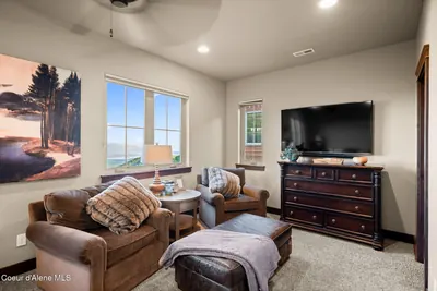 Property 26-10438 - Photo 16
