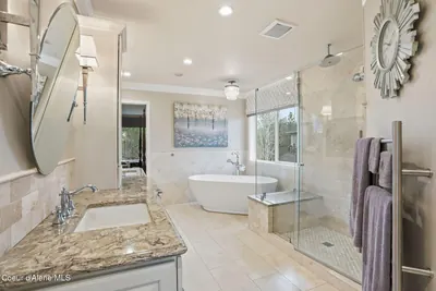 Property 26-8142 - Photo 33