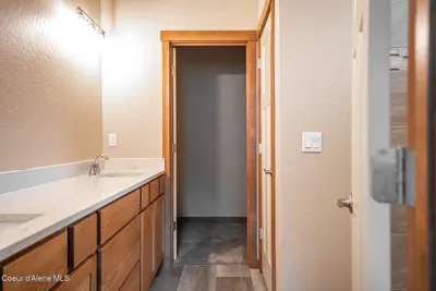 Property 26-7933 - Photo 14