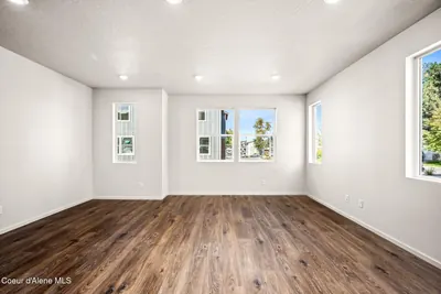 Property 26-10118 - Photo 18