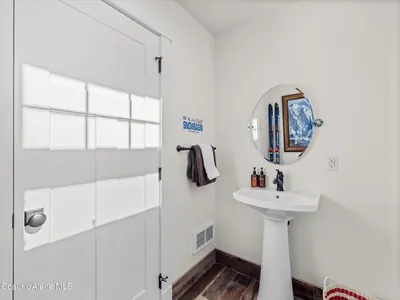 Property 26-7824 - Photo 51