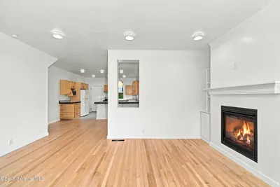 Property 26-10621 - Photo 5
