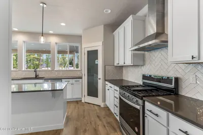 Property 25-11241 - Photo 17