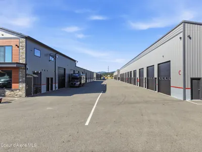 Property 26-10430 - Photo 25