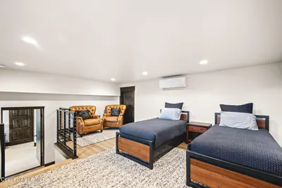 Property 26-10515 - Photo 72